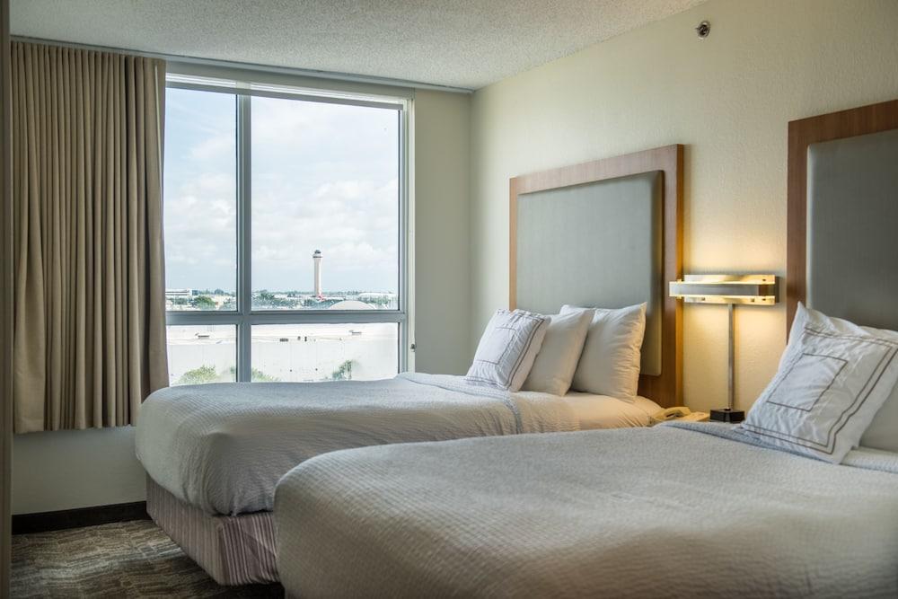 Springhill Suites By Marriott Miami Airport South Blue Lagoon Area Bagian luar foto