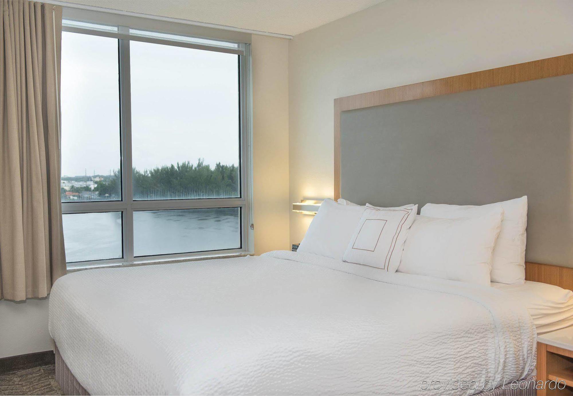 Springhill Suites By Marriott Miami Airport South Blue Lagoon Area Miami Springs Bagian luar foto